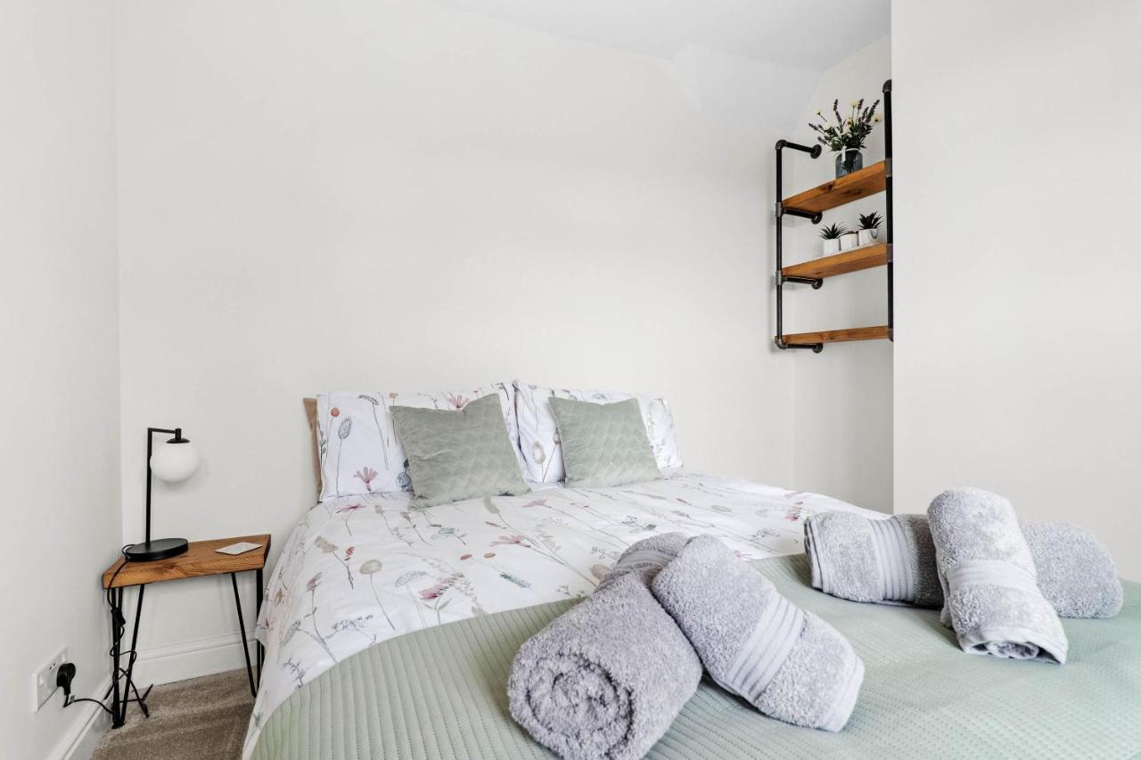 Wheelbarrow Cottage Bengeworth Экстерьер фото